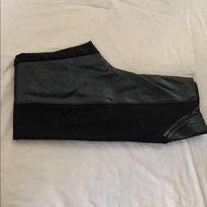 Guess legging with Faux leather front panel